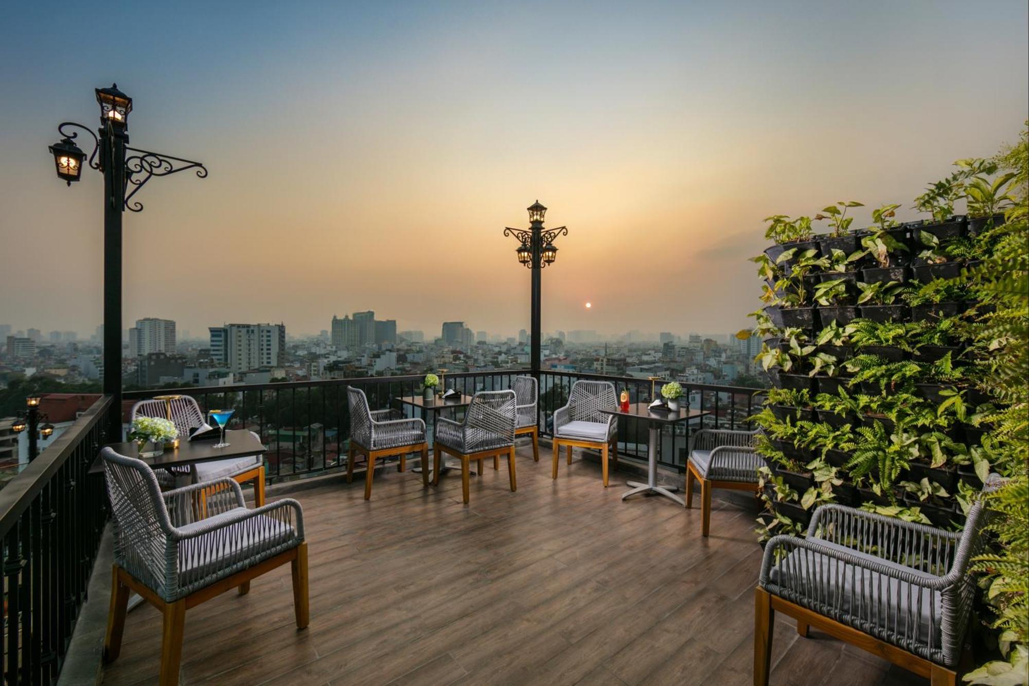 May De Ville Corner Hotel Hanoi Dış mekan fotoğraf